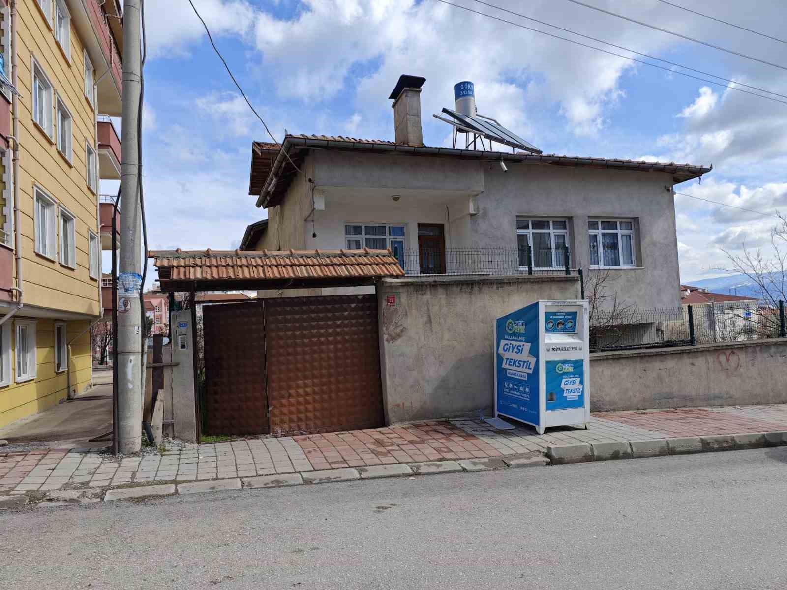 KASTAMONU’NUN TOSYA İLÇESİNDE SOBADAN SIZAN KARBONMONOKSİT GAZINDAN ZEHİRLENEN YAŞLI ÇİFT,