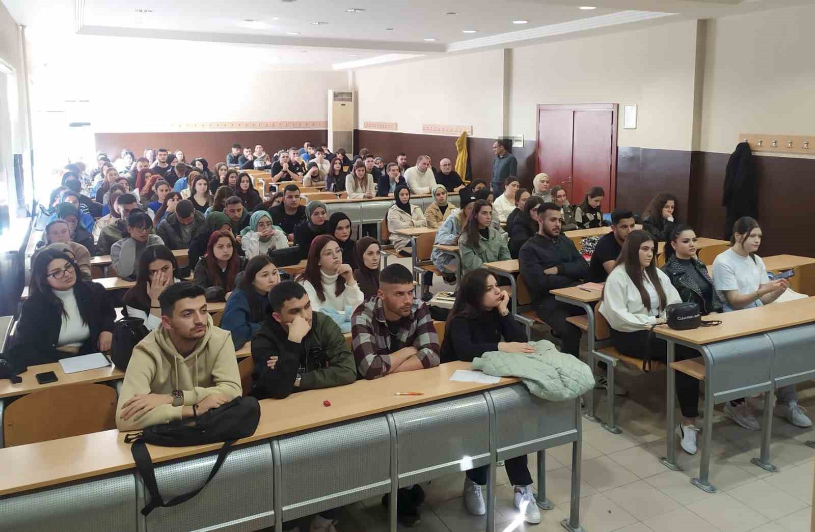 SUBÜ’de, Türkiye ve İngiltere’de muhasebe sektörü ele alındı