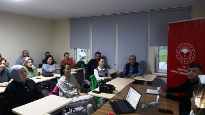 DÜZCE BELEDİYESİ TARIM AKADEMİSİ, PAYDAŞ KURUMLARLA İŞBİRLİĞİ İÇİNDE ÇALIŞMALARINI SÜRDÜRÜYOR.