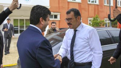 GÜN BOYU SÜREN ETKİNLİKLERLE SUBÜ AKADEMİSYENLERİ VE ÖĞRENCİLERİYLE BULUŞAN TÜBİTAK