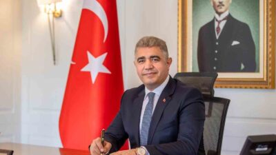 DÜZCE VALİSİ SELÇUK ASLAN, 18 MART ŞEHİTLERİ ANMA GÜNÜ VE