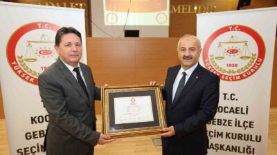 MAHALLİ İDARELER SEÇİMLERİNDE YENİDEN SEÇİLEN GEBZE BELEDİYE BAŞKANI ZİNNUR BÜYÜKGÖZ