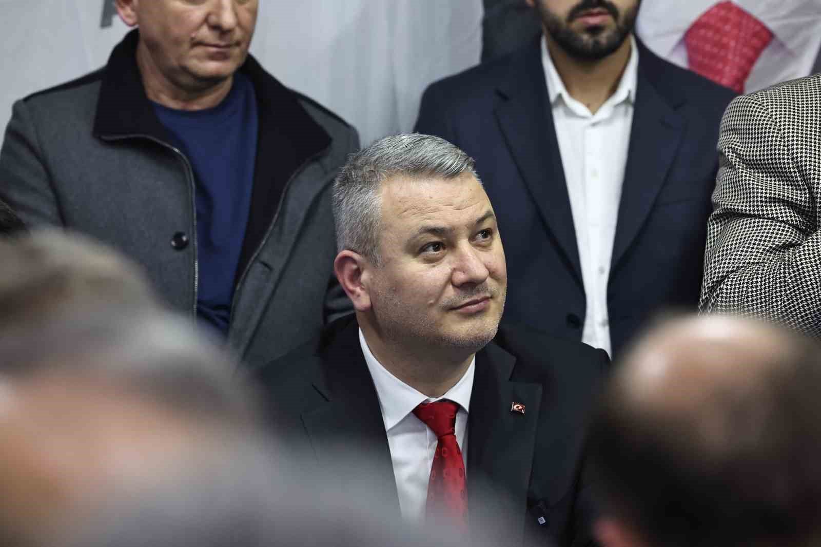 Başkan Çelik: “Öğrencilerimize yeni dönemde çok güzel sürprizlerimiz olacak”