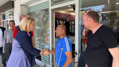 MAZBATASINI ALARAK İKİNCİ DÖNEMİNE BAŞLAYAN İZMİT BELEDİYE BAŞKANI FATMA KAPLAN