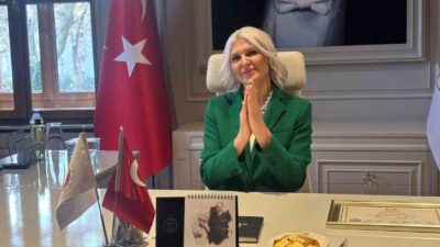 BİLECİK'İN İLK KADIN BELEDİYE BAŞKANI GÖREVE BAŞLADI