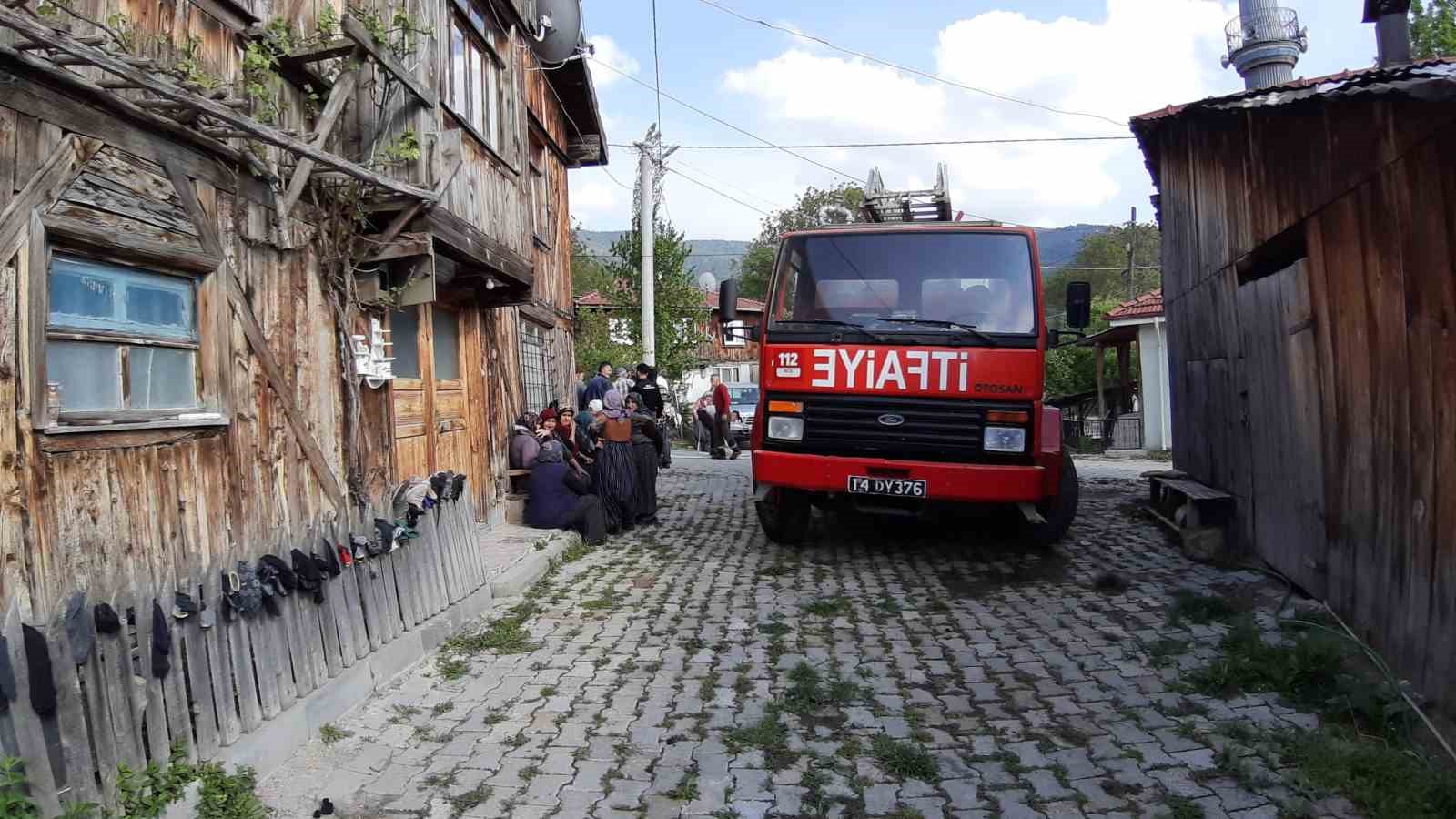 Bolu’da mutfak tüpü alev aldı