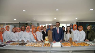 BAŞİSKELE BELEDİYESİ TARAFINDAN HİZMETE AÇILAN PASTACILIK AKADEMİSİ’NDE GELECEĞİN KADIN ŞEFLERİ