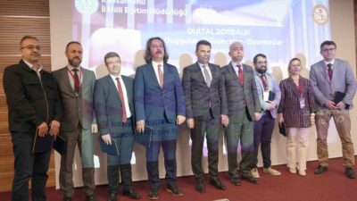 KASTAMONU’DA DÜZENLENEN “DİJİTAL ZORBALIK” KONULU ÇALIŞTAYDA KONUŞAN KASTAMONU MİLLİ EĞİTİM