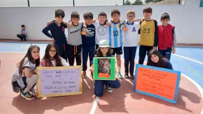 BİLECİK'TE BİR OKULDA 4 VE 5. SINIFLARIN FUTBOL MÜSABAKASI ÖNCESİ