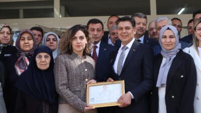 MHP LİDERİ BAHÇELİ'NİN TEBRİK ETTİĞİ SÖĞÜT BELEDİYE BAŞKANI DURGUT MAZBATASINI