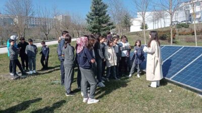 DÜZCE’DE ORTAOKUL ÖĞRENCİLERİ TARIMSAL ATIKLARDAN ORGANİK KOMPOST GÜBRE ÜRETİMİ VE