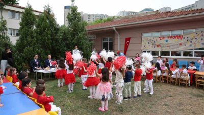 DÜZCE ÜNİVERSİTESİ REKTÖRÜ PROF. DR. NEDİM SÖZBİR, 23 NİSAN ULUSAL