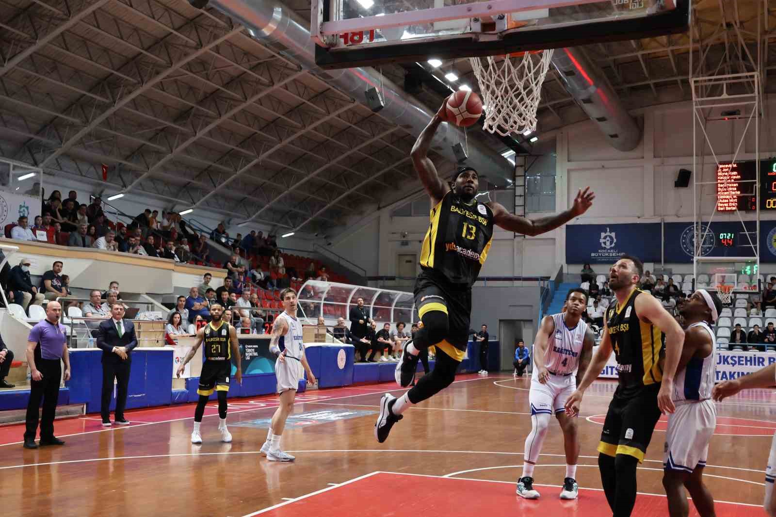 TBL: Kocaeli BŞB Kağıtspor: 66 – Balıkesir Büyükşehir Belediyespor: 69