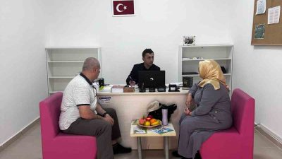 İZMİT BELEDİYESİ KISA SÜRE ÖNCE ŞEHİT ÖĞRETMEN AYBÜKE YALÇIN’IN ANISINA