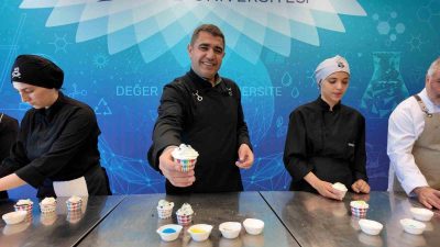 DÜZCE VALİSİ SELÇUK ASLAN, DÜZCE ÜNİVERSİTESİ REKTÖRÜ PROF. DR. NEDİM