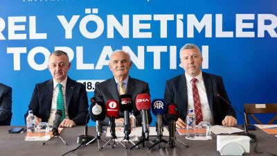 31 MART SEÇİMLERİNE YÖNELİK KOCAELİ'DE DEĞERLENDİRME TOPLANTISI YAPAN AK PARTİ