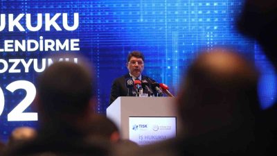 SAKARYA’DA İŞ HUKUKU DEĞERLENDİRME SEMPOZYUMU’NA KATILAN ADALET BAKANI YILMAZ TUNÇ,