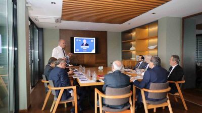 DÜZCE BELEDİYE BAŞKANI DR. FARUK ÖZLÜ, CUMHURBAŞKANLIĞI YEREL YÖNETİM POLİTİKALARI