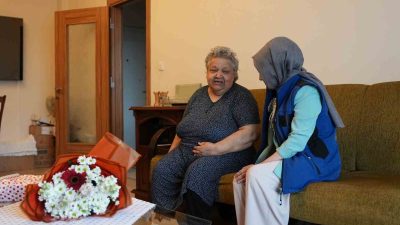 DÜZCE BELEDİYESİ SOSYAL İŞLER MÜDÜRLÜĞÜ, ANNELER GÜNÜ MÜNASEBETİYLE DOLAYISIYLA BELEDİYENİN