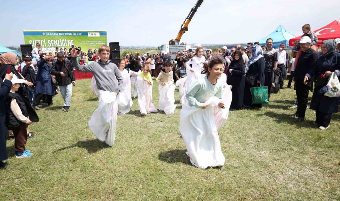 KOCAELİ'NİN İZMİT İLÇESİNDE “DÜNYA