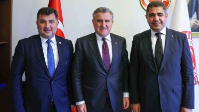 GENÇLİK VE SPOR BAKANI OSMAN AŞKIN BAK İLE BİR ARAYA