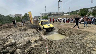 DÜZCE’DE GENÇLİK VE SPOR BAYRAMI ÇERÇEVESİNDE GENÇLERE ÖZEL OFF-ROAD YARIŞLARI