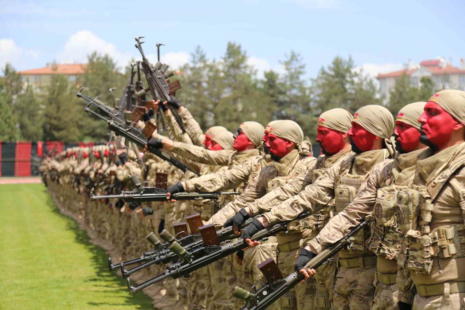 KASTAMONU'DA DÜZENLENEN 19 MAYIS ATATÜRK'Ü ANMA, GENÇLİK VE SPOR BAYRAMI