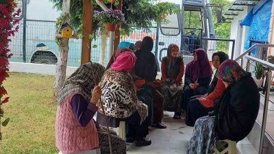 DÜZCE’DE İL SAĞLIK MÜDÜRLÜĞÜ EKİPLERİ MOBİL SAĞLIK MERKEZİ İLE BİRLİKTE