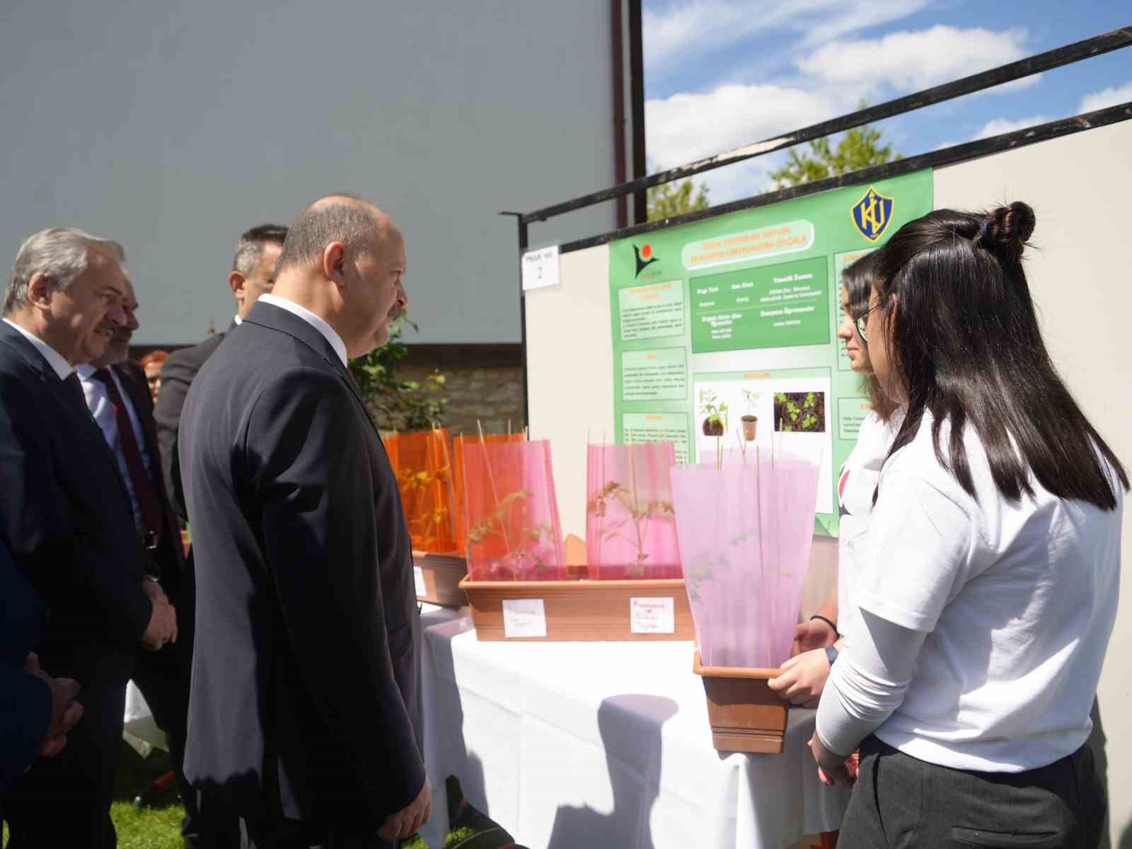 KASTAMONU’DA ABDURRAHMANPAŞA LİSESİ ÖĞRENCİLERİNİN HAZIRLADIĞI VE TÜBİTAK TARAFINDAN DESTEKLENEN “IŞIĞIN