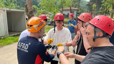 SAKARYA AFAD EKİPLERİ, MİLLİ EĞİTİM BAKANLIĞI (MEB) ARAMA KURTARMA BİRİMİ