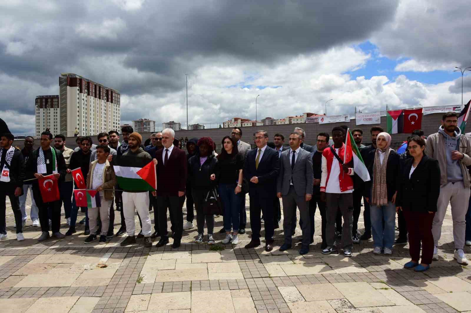 KASTAMONU ÜNİVERSİTESİ’NDE NEKBE'NİN 76. YIL DÖNÜMÜNDE ULUSLARARASI ÖĞRENCİ TOPLULUĞU ADINA