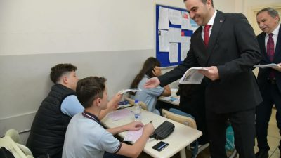 BAŞİSKELE'DE 8. SINIF VE 12. SINIF ÖĞRENCİLERİ LGS VE YKS