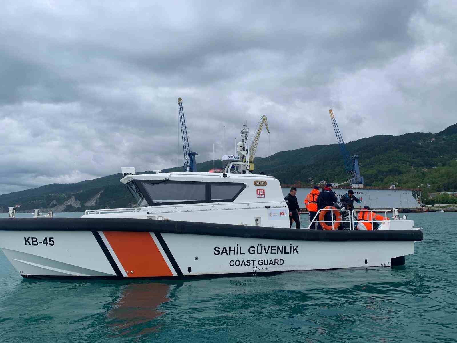 KASTAMONU’NUN İNEBOLU İLÇESİNDE SAHİL GÜVENLİK KOMUTANLIĞI TARAFINDAN DENİZLERDE YAŞANAN KAZALARDA