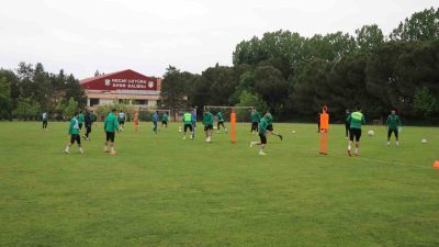 TRENDYOL 1. LİG’DE MÜCADELE EDEN SAKARYASPOR, YILLARDIR ÖZLEMİNİ DUYDUĞU SÜPER