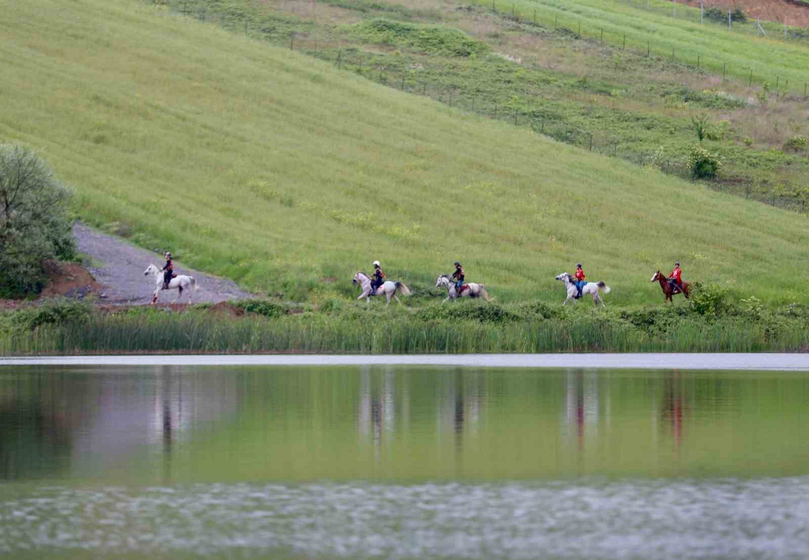 Tarihi İpekyolu’nda nefes kesen yarış