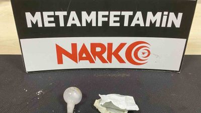 DÜZCE’DE UYUŞTURUCU SATICILARINA YÖNELİK YAPILAN BASKINDA 1 ŞAHIS TUTUKLANIRKEN, ŞAHISTAN