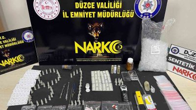 ÇALIŞMALARDA 689 ADET SENTETİK ECZA, 65 GRAM ESRAR, 24 GRAM