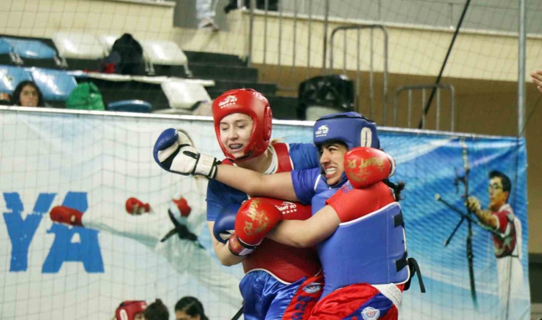 SAKARYA'DA DÜZENLENEN WUSHU OKUL