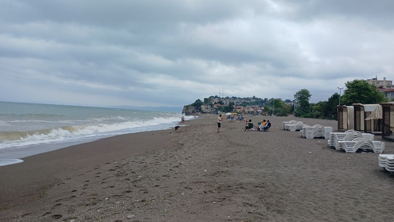 Akçakoca’da bazı plajlar hariç denize girişler yasak