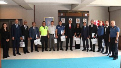 DÜZCE İL EMNİYET MÜDÜRLÜĞÜ'NDE HER AY DÜZENLİ OLARAK BAŞARILI OLAN