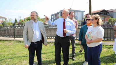 DÜZCE BELEDİYESİ TARAFINDAN YÜRÜTÜLEN PROJELERİ İNCELEMEK ÜZERE SAHAYA İNEN BELEDİYE