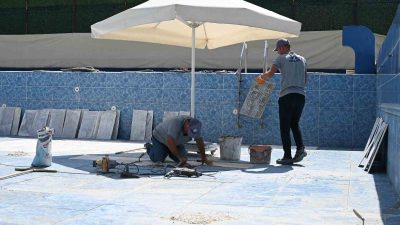 BELEDİYE YÜZME HAVUZU MİNİKLER İÇİN HAZIRLANIYOR