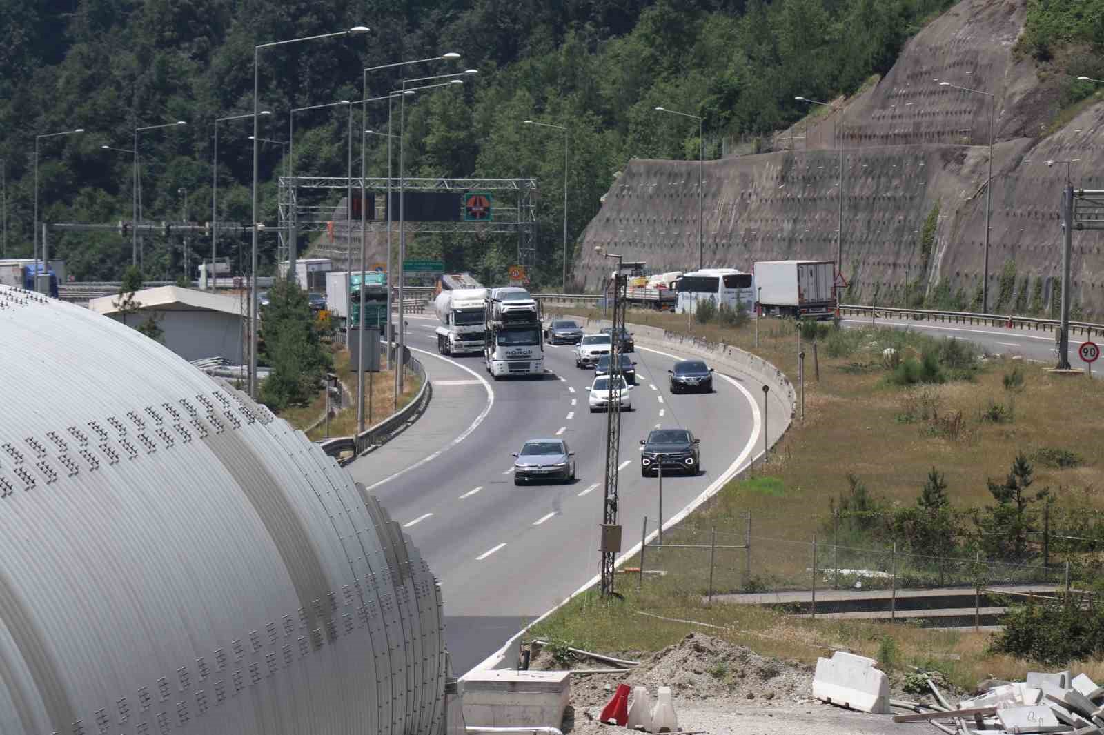 Bolu’da büyük araçların geçişi pazar gününe kadar yasaklandı