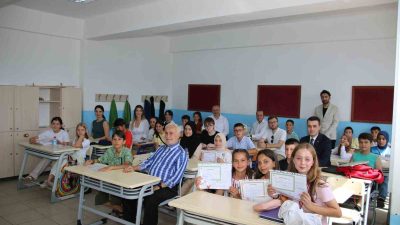 OKULLARIN TATİLE GİRMESİYLE BİRLİKTE DÜZCE'DE 73 BİN 700 ÖĞRENCİ KARNE