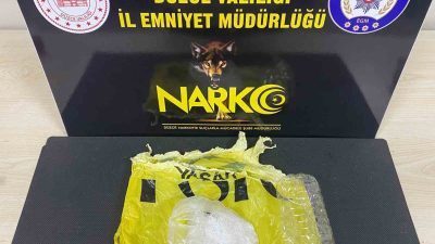 DÜZCE’DE POLİS EKİPLERİ TARAFINDAN YAPILAN OPERASYONDA ŞEHİR DIŞINDAN UYUŞTURUCU MADDE