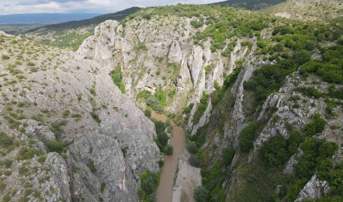 KASTAMONU’NUN TAŞKÖPRÜ İLÇESİNDE ŞİMDİYE KADAR UZMAN BİR EKİP TARAFINDAN İNCELEMESİ