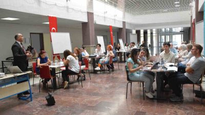 DÜZCE ÜNİVERSİTESİ EĞİTİM FAKÜLTESİ TARAFINDAN DÜZENLENEN VE İKİ GÜN BOYUNCA