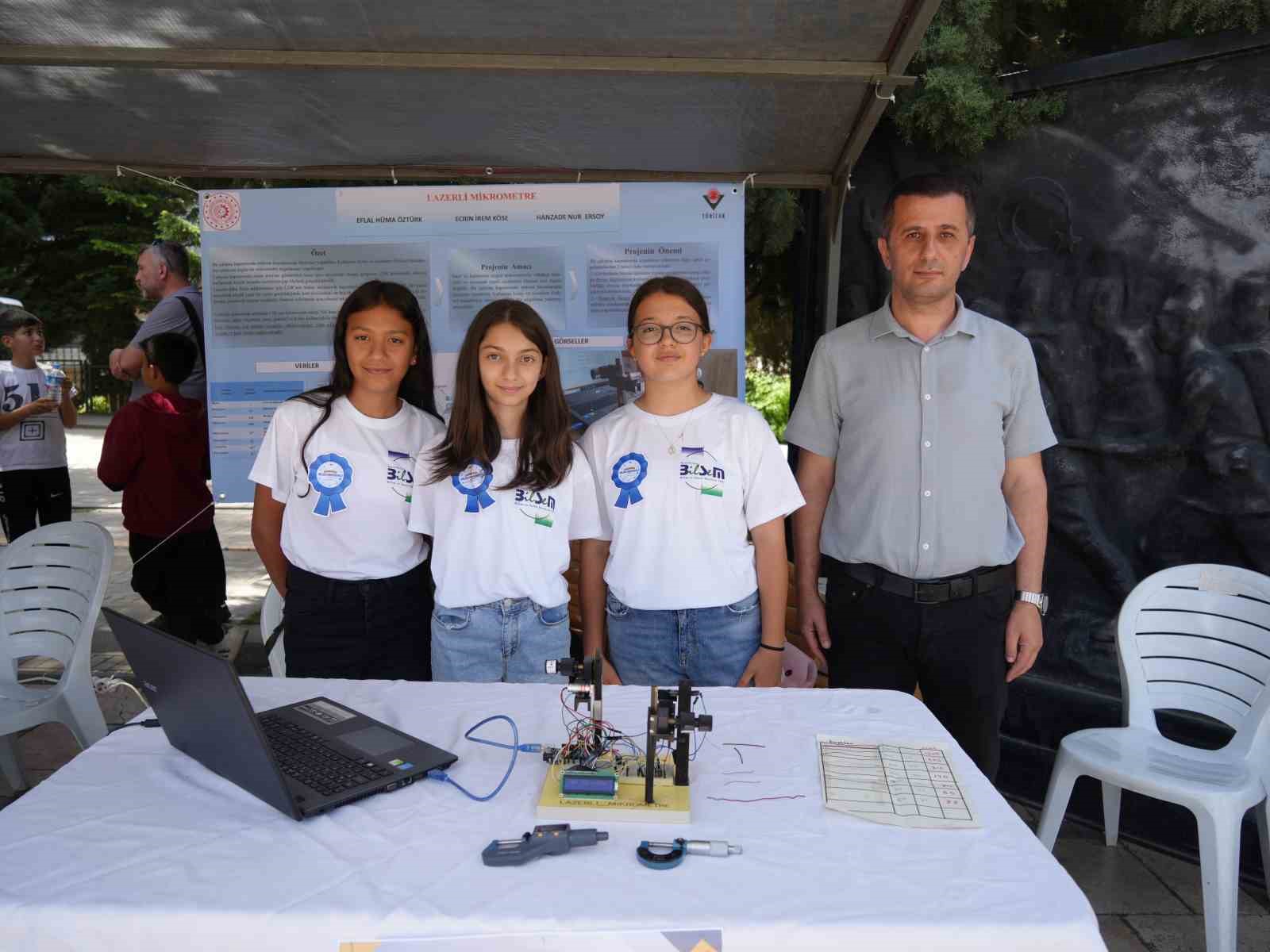 KASTAMONU’DA LİSE ÖĞRENCİLERİ TARAFINDAN LAZERLE TEMASSIZ MİKROMETRİK ÖLÇÜM YAPABİLEN CİHAZ