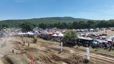 KOCAELİ'NİN GEBZE İLÇESİNDEKİ 2. OFF-ROAD FESTİVALİ'NİN HIZ ETABINDA ARAÇ TAKLA