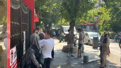 KOCAELİ'DE YKS'NİN İKİNCİ OTURUMU OLAN AYT BAŞLADI. ADAYLAR HAYALİNİ KURDUKLARI